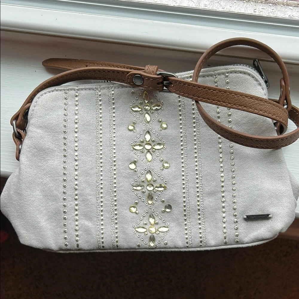 Abercrombie & Fitch White and Brown Crossbody Bag with Floral Details - Picture 1 of 9